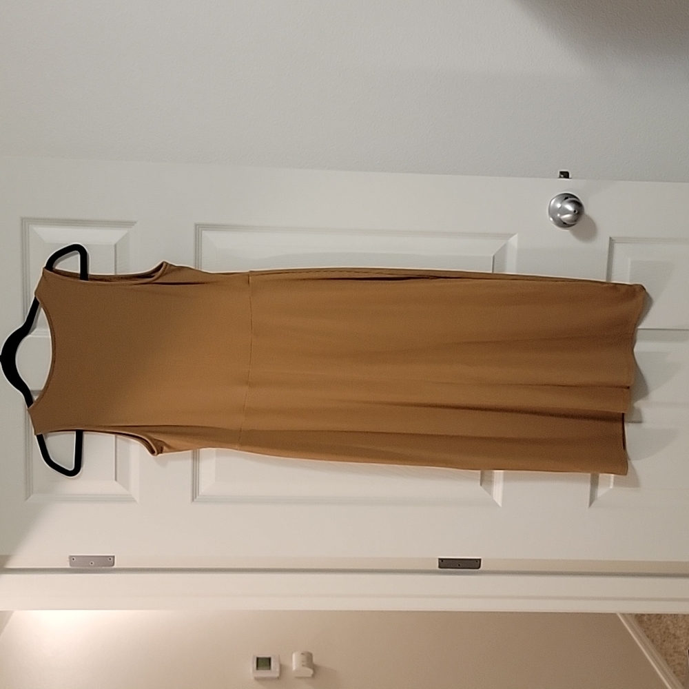 Dress - Picture 3 of 7